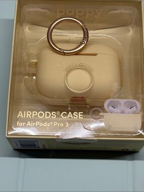 Poppy Soft-Touch AirPods Pro 3 Case with Keyring - Buttercup